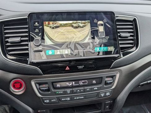 Certified 2025 Honda Ridgeline TrailSport+ image 28