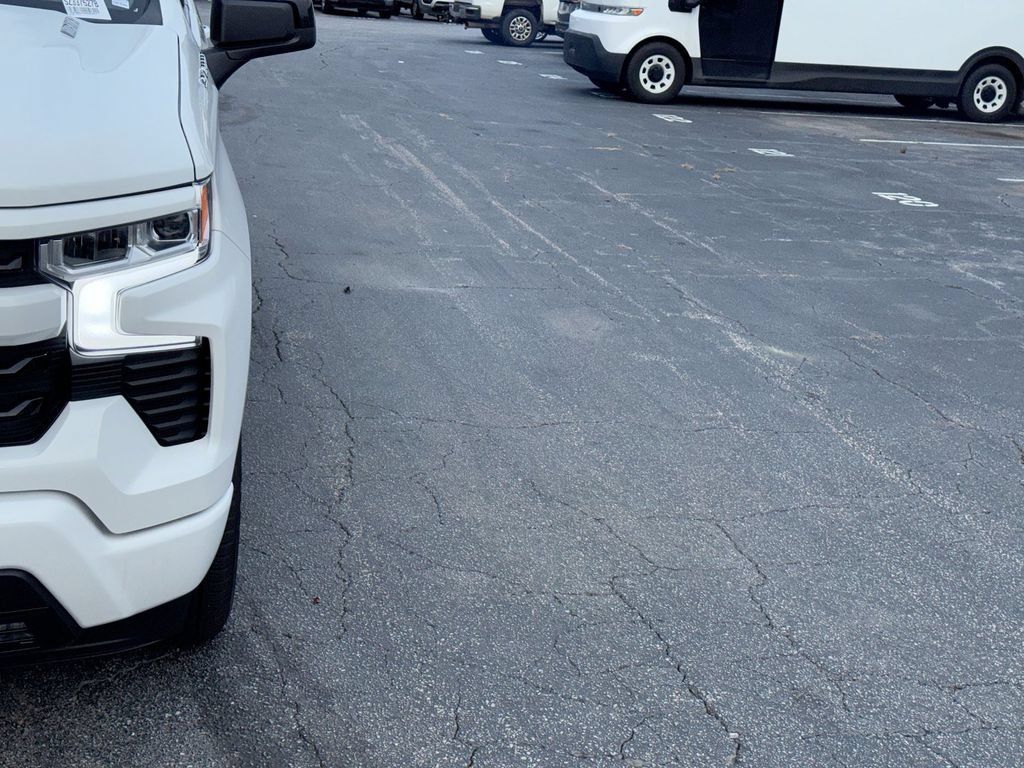 Used 2025 Chevrolet Silverado 1500 RST RWD image 10