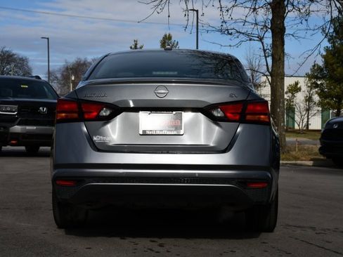 Used 2024 Nissan Altima 2.5 SV image 6