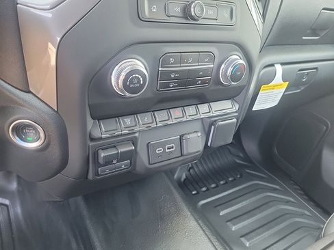 New 2025 GMC Sierra 2500 Pro w/ Convenience Package image 18