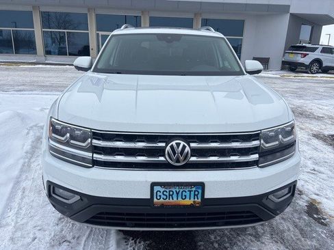 Used 2019 Volkswagen Atlas SEL Premium image 2
