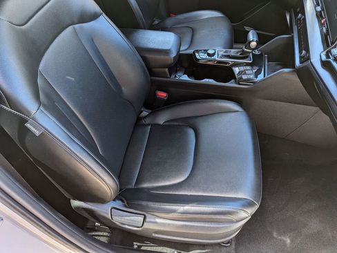 Used 2024 Kia Sportage EX image 25