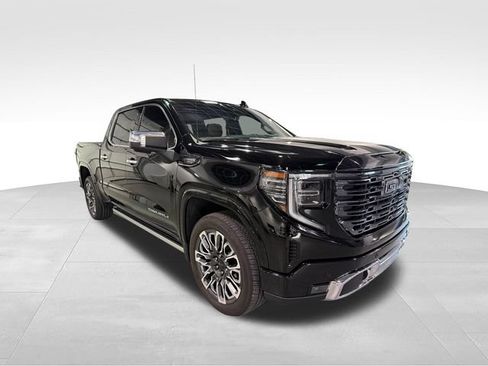 Used 2024 GMC Sierra 1500 Denali Ultimate AWD/4WD image 3