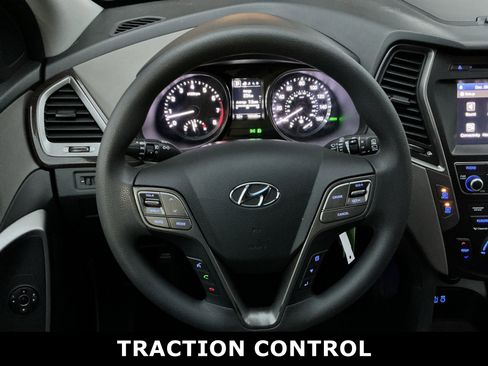 Used 2017 Hyundai Santa Fe Sport image 5