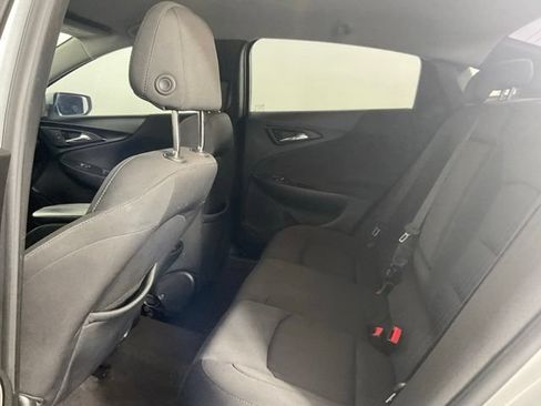 Used 2019 Chevrolet Malibu LT FWD image 14
