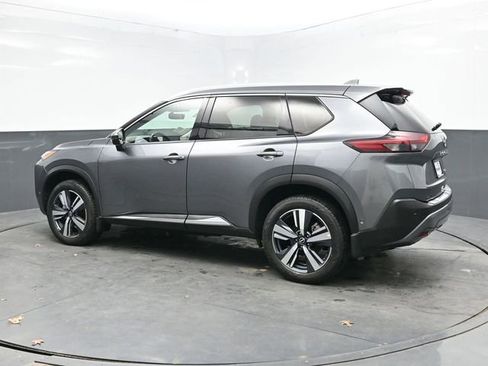 Used 2022 Nissan Rogue SL w/ SL Premium Package image 4