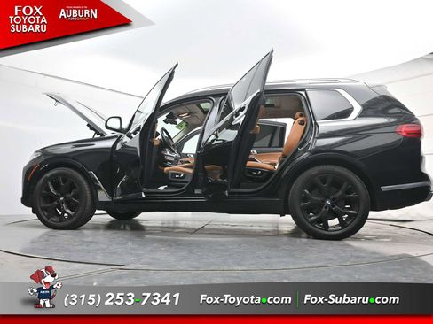 Used 2021 BMW X7 xDrive40i AWD/4WD image 34