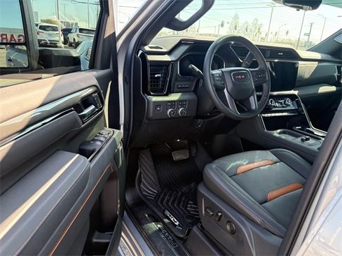 Used 2026 GMC Sierra 2500 AT4 w/ Technology Package image 8