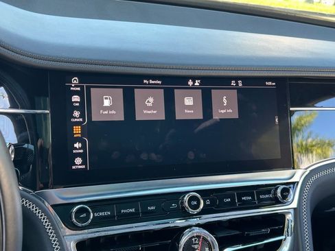 Used 2021 Bentley Flying Spur V8 image 57