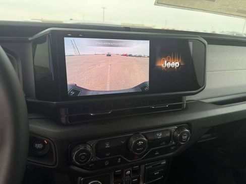 New 2026 Jeep Gladiator Sport image 29