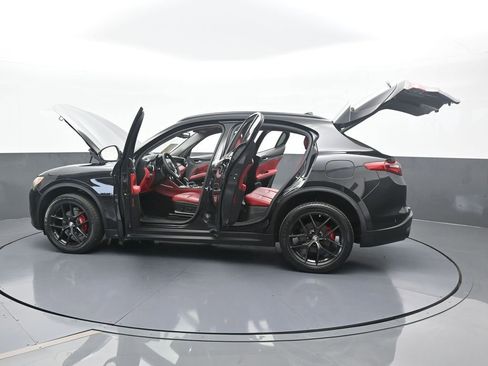 Used 2019 Alfa Romeo Stelvio w/ Nero Edizione image 73