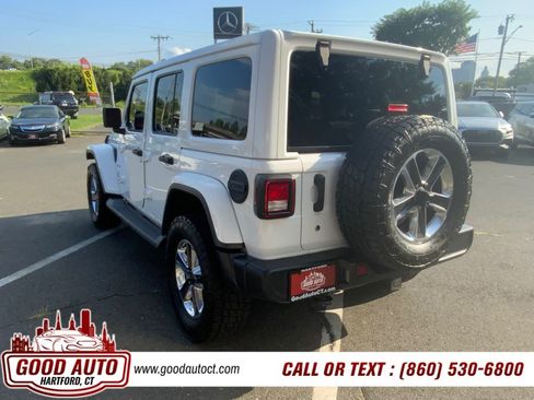 Used 2019 Jeep Wrangler Unlimited Sahara w/ Uconnect 4C Nav & Sound Group AWD/4WD image 7