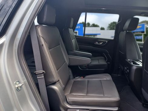 Used 2023 Chevrolet Tahoe Z71 w/ Luxury Package AWD/4WD image 28