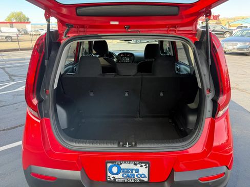 Used 2020 Kia Soul LX FWD image 13