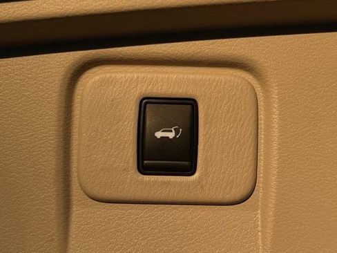 Used 2019 Nissan Murano Platinum w/ Cargo Package image 28