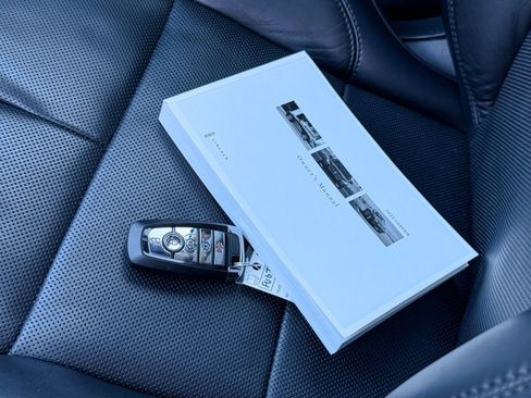 Certified 2022 Lincoln Corsair Reserve w/ Equipment Group 201A image 35