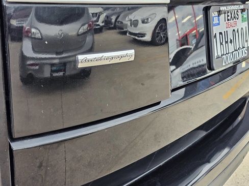 Used 2013 Land Rover Range Rover Autobiography image 21