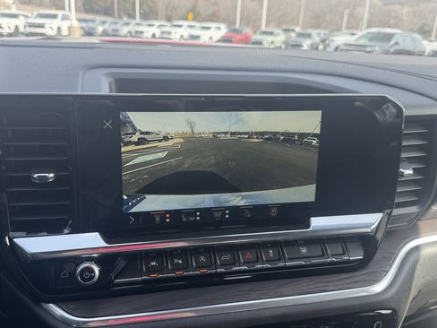 New 2026 GMC Sierra 1500 SLT image 18