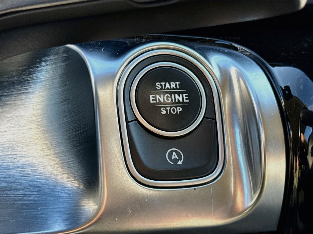 Used 2020 Mercedes-Benz GLB 250 4MATIC image 18