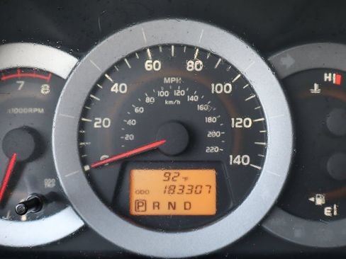 Used 2011 Toyota RAV4 4WD w/ Base L4 Extra Value Pkg image 46