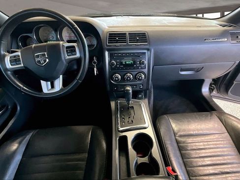 Used 2013 Dodge Challenger SXT Plus image 17