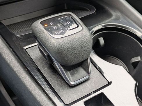 Certified 2024 Nissan Rogue SV image 22