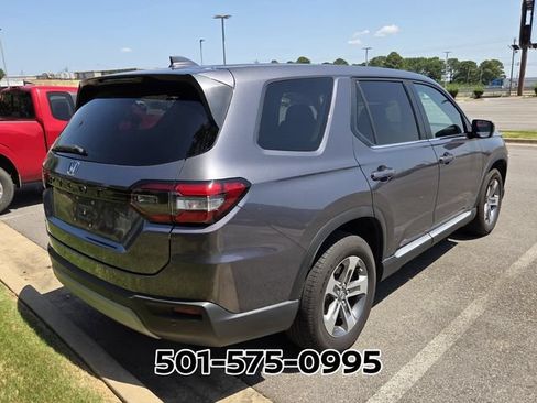 Used 2025 Honda Pilot EX-L image 5