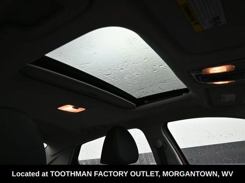 Used 2023 Hyundai Elantra Limited FWD image 10