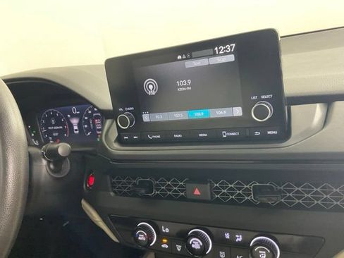 Used 2025 Honda Accord LX image 19
