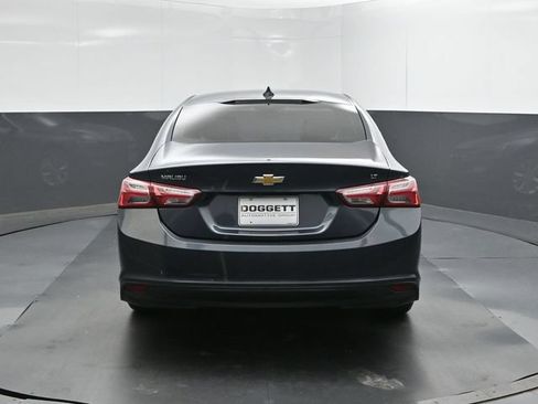 Used 2019 Chevrolet Malibu LT w/ Leather Package FWD image 8