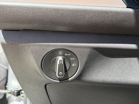 Used 2022 Volkswagen Jetta S image 13