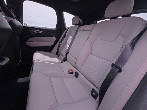 New 2026 Volvo XC60 B5 Core w/ Climate Package image 14