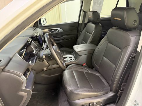 Used 2020 Chevrolet Traverse Premier w/ Redline Edition AWD/4WD image 30