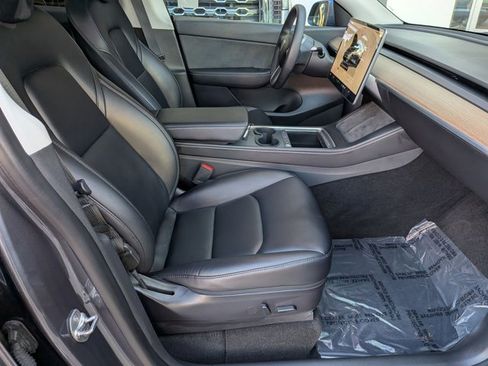 Used 2022 Tesla Model Y Performance image 20