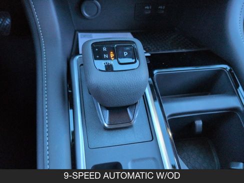 New 2026 Nissan Pathfinder SV image 16