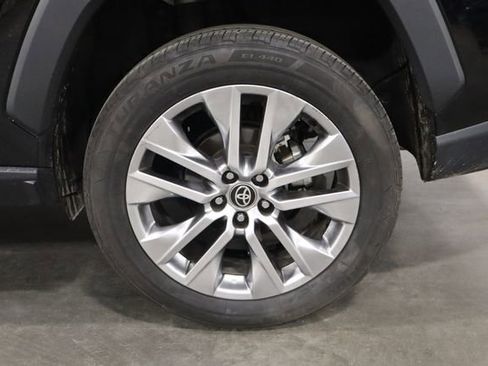 Used 2024 Toyota RAV4 XLE Premium image 40