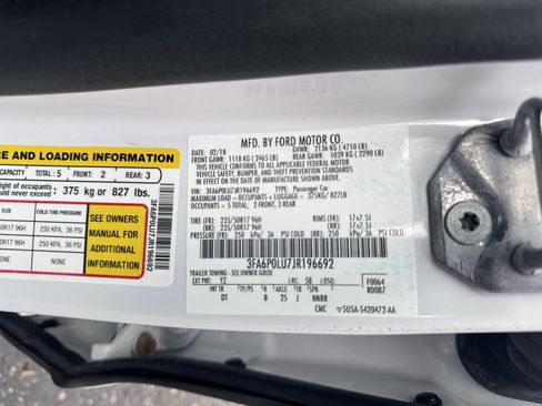 Used 2018 Ford Fusion SE image 32