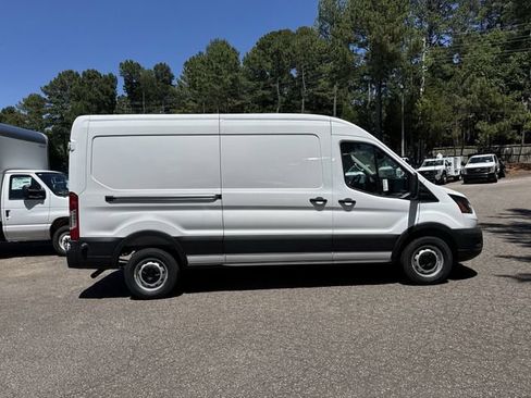 New 2026 Ford Transit 250 148 Medium Roof w/ Load Area Protection Package RWD image 9