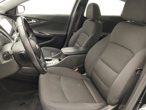 Used 2023 Chevrolet Malibu LT w/ Midnight Edition FWD image 17