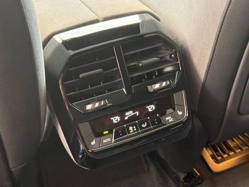 Used 2026 BMW iX xDrive45 w/ M Sport Package image 16