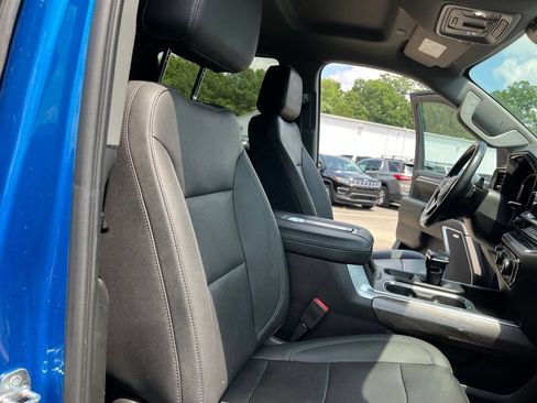 Used 2022 Chevrolet Silverado 1500 LTZ w/ LTZ Convenience Package II AWD/4WD image 37