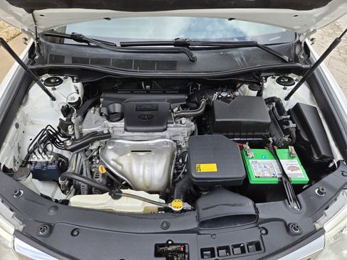 Used 2012 Toyota Camry LE FWD image 14