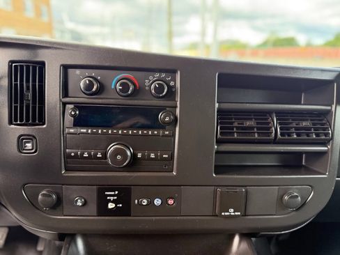 Used 2019 Chevrolet Express 2500 w/ Driver Convenience Package RWD image 30