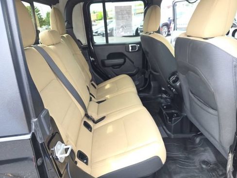 Used 2021 Jeep Gladiator Sport AWD/4WD image 43