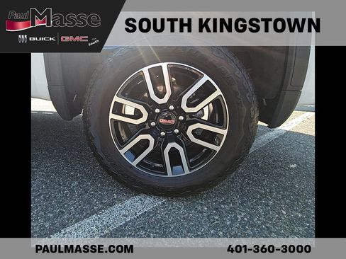 Used 2025 GMC Sierra 1500 AT4 w/ AT4 Premium Package AWD/4WD image 8