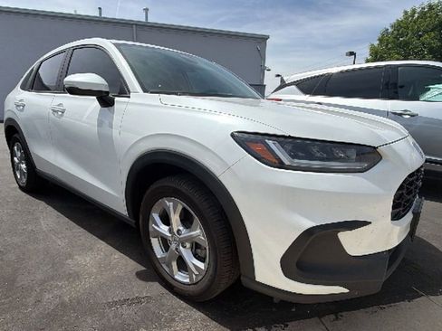 Used 2023 Honda HR-V LX image 1