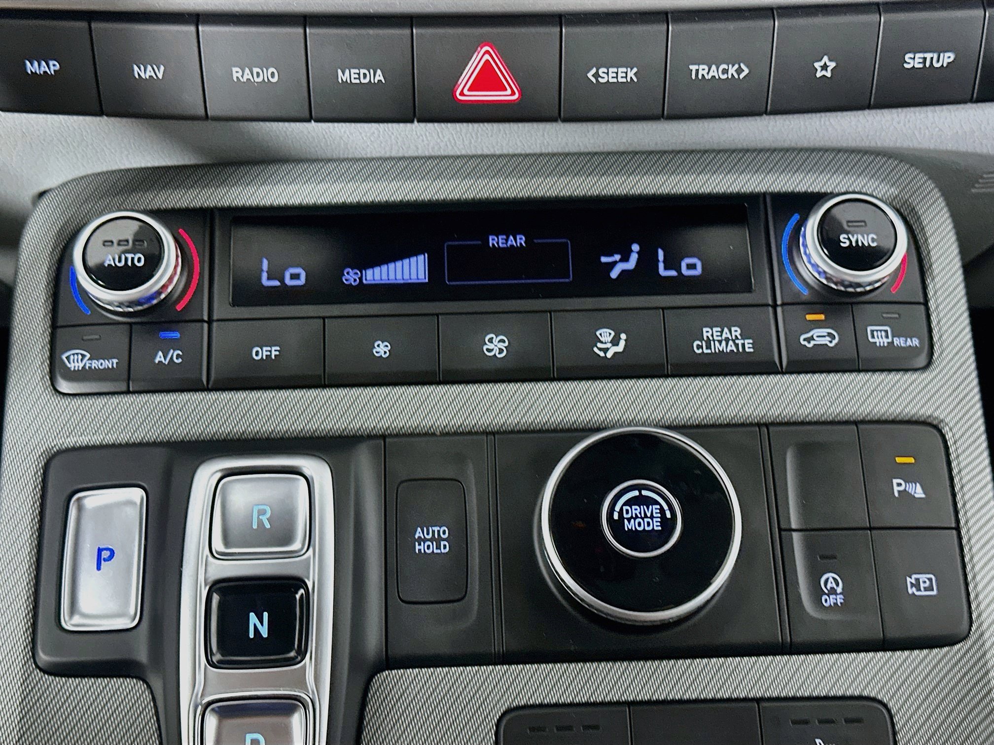Used 2025 Hyundai Palisade SEL FWD image 24