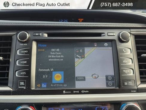 Used 2018 Toyota Highlander Limited image 15