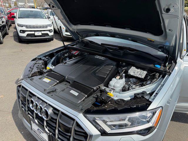 Used 2023 Audi Q7 2.0T Premium Plus w/ Premium Plus Package AWD/4WD image 34
