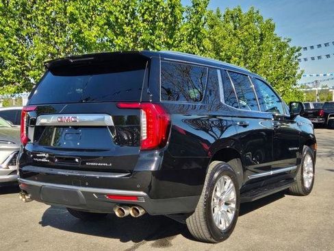 Used 2023 GMC Yukon Denali AWD/4WD image 4